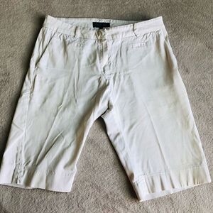 Astra Classic Women’s Solid White Bermuda Golf Shorts